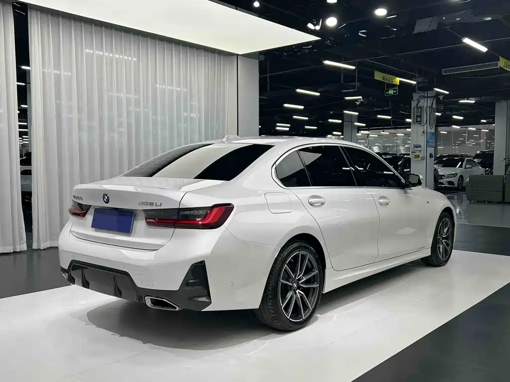 BMW 3 Series 2024 325Li M Sports Package купить на сайте DeffCars