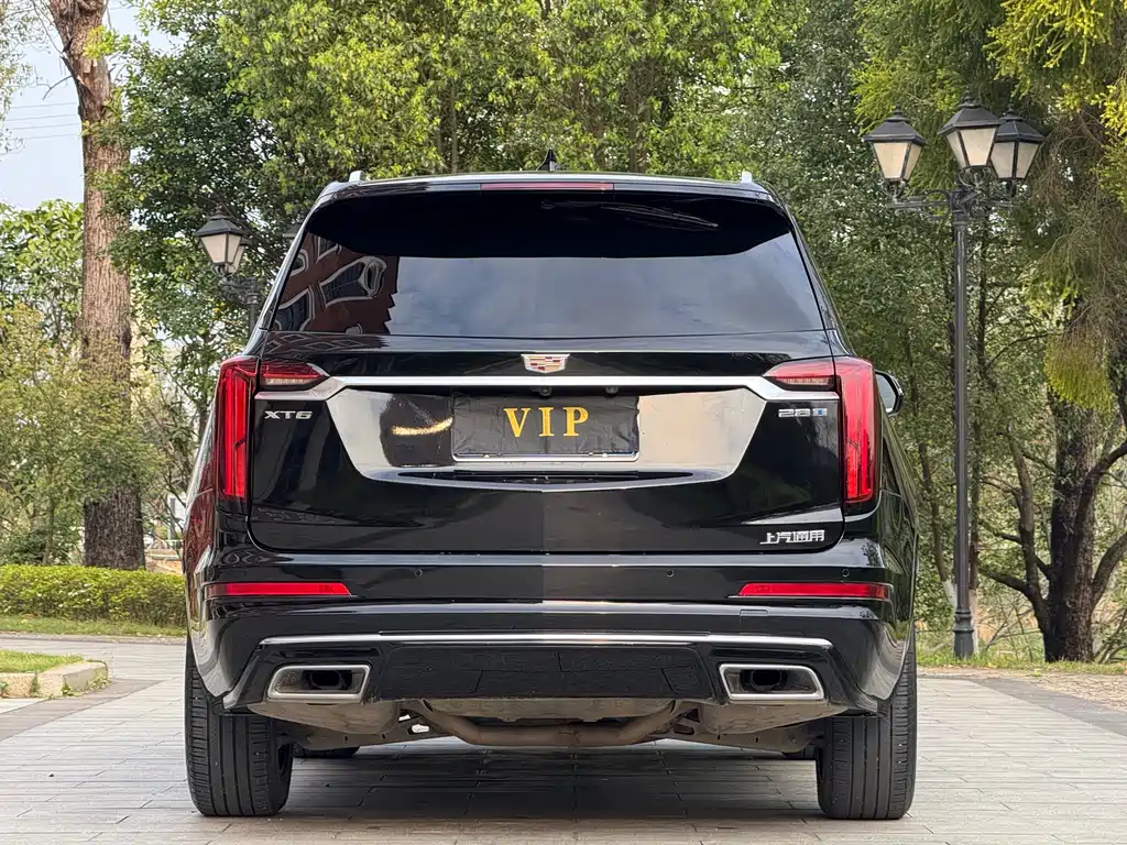 Cadillac XT6 2022 2.0T six-seat two-wheel drive luxury model купить на сайте DeffCars