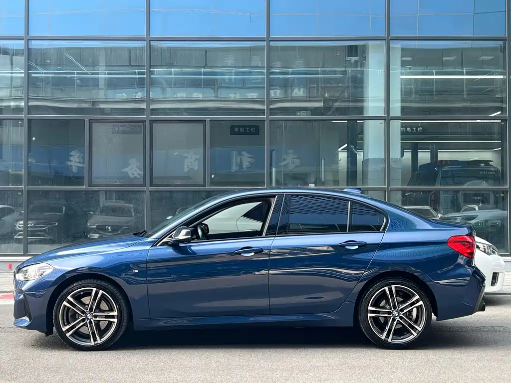 BMW 1 Series 2021 125i M Sports Night Edition купить на сайте DeffCars