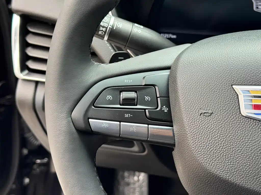 Cadillac CT5 2023 28T luxury model (standard version) купить на сайте DeffCars