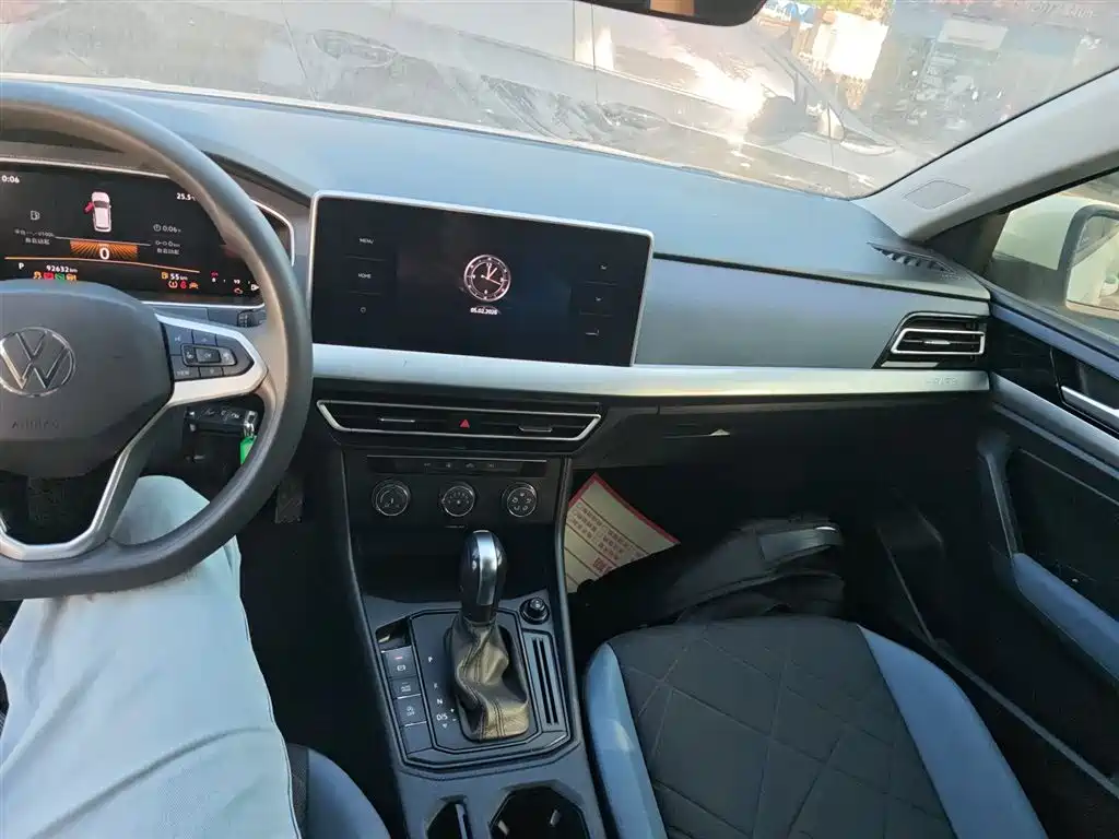 Lavida 2023 1.5L automatic Deyi version купить на сайте DeffCars