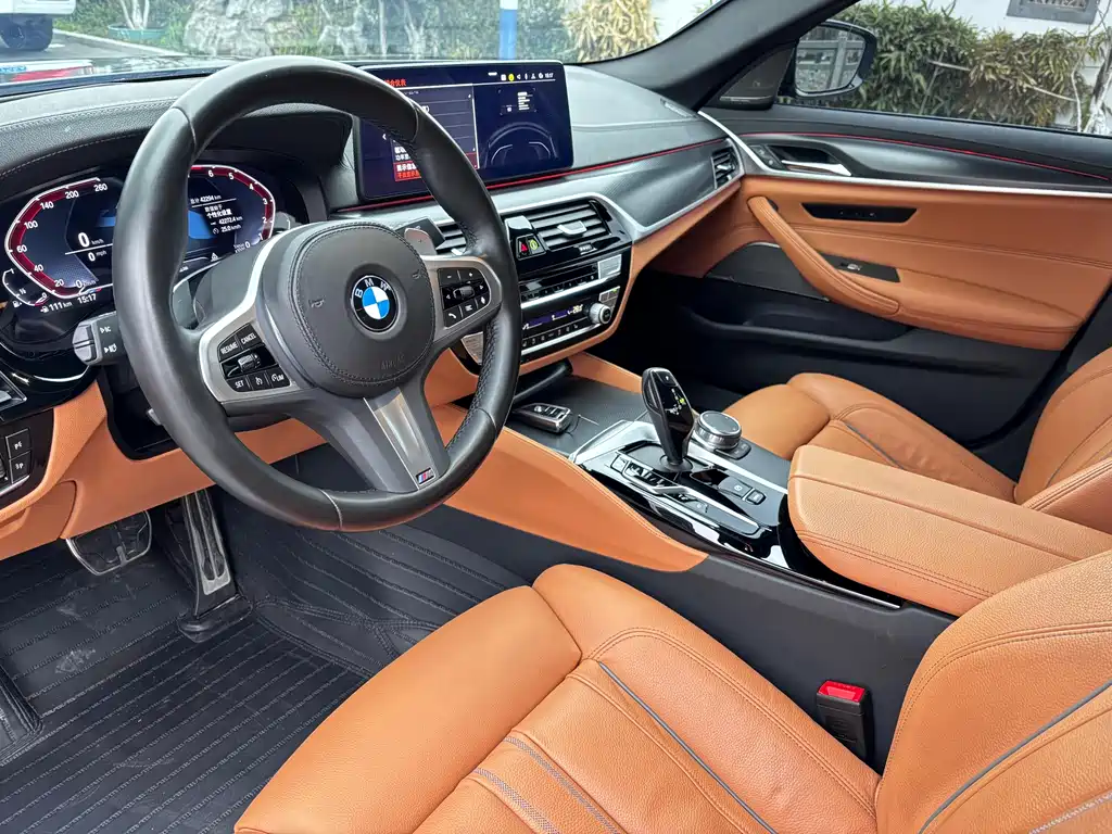 BMW 5 Series Imported 2022 Facelift 530i Fashion Edition M Sports Package купить на сайте DeffCars