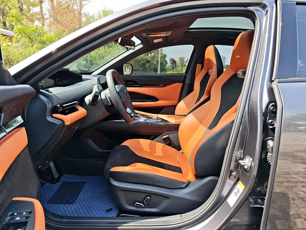 Changan UNI-V 2023 1.5T sports version купить на сайте DeffCars