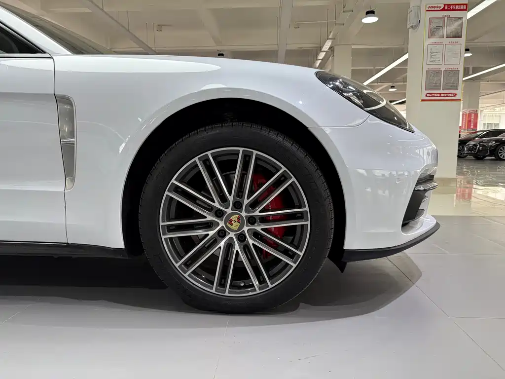 Panamera 2017 Panamera 4 Executive Extended Edition 3.0T купить на сайте DeffCars