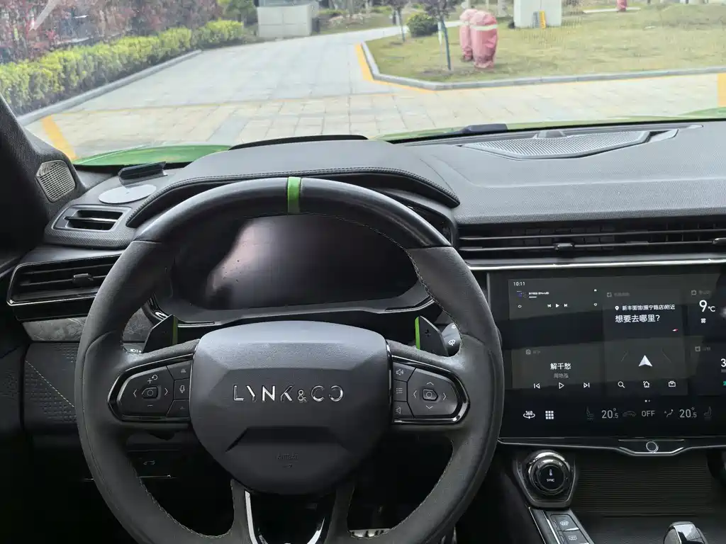 Lynk & Co 05 2022 05+ 2.0TD Automatic Performance Package купить на сайте DeffCars