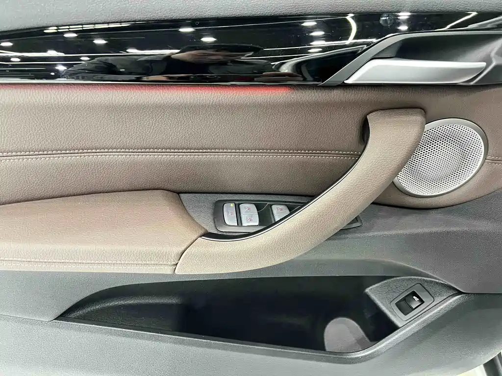 BMW X1 2022 sDrive20Li Fashion Model купить на сайте DeffCars