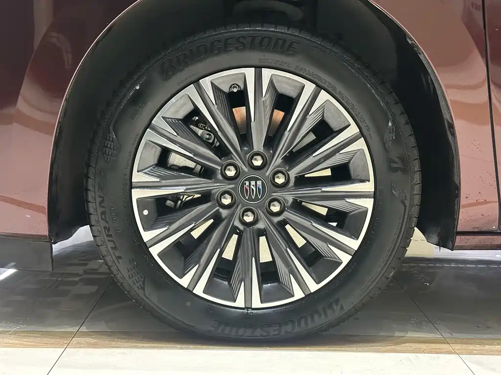 Buick GL8 2025 Lu Zun Exclusive Harmony Edition купить на сайте DeffCars