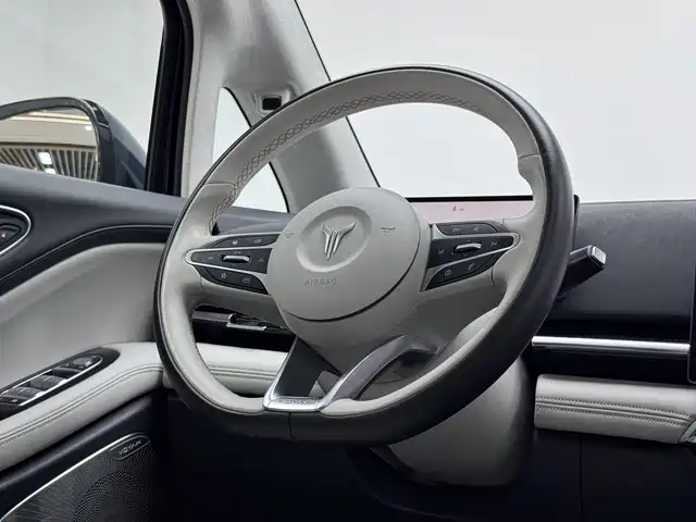 Lantu Dreamer 2025 PHEV four-wheel drive flagship Kunpeng version купить на сайте DeffCars