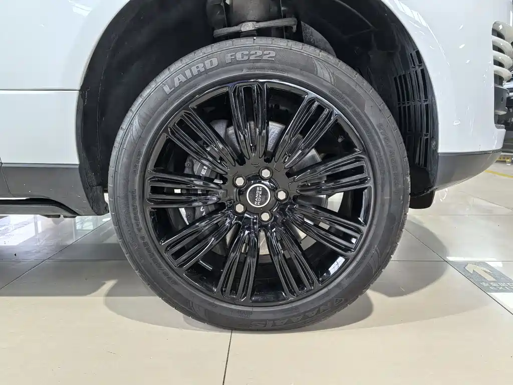 Range Rover 2019 3.0 SC V6 Legendary Extended Edition купить на сайте DeffCars