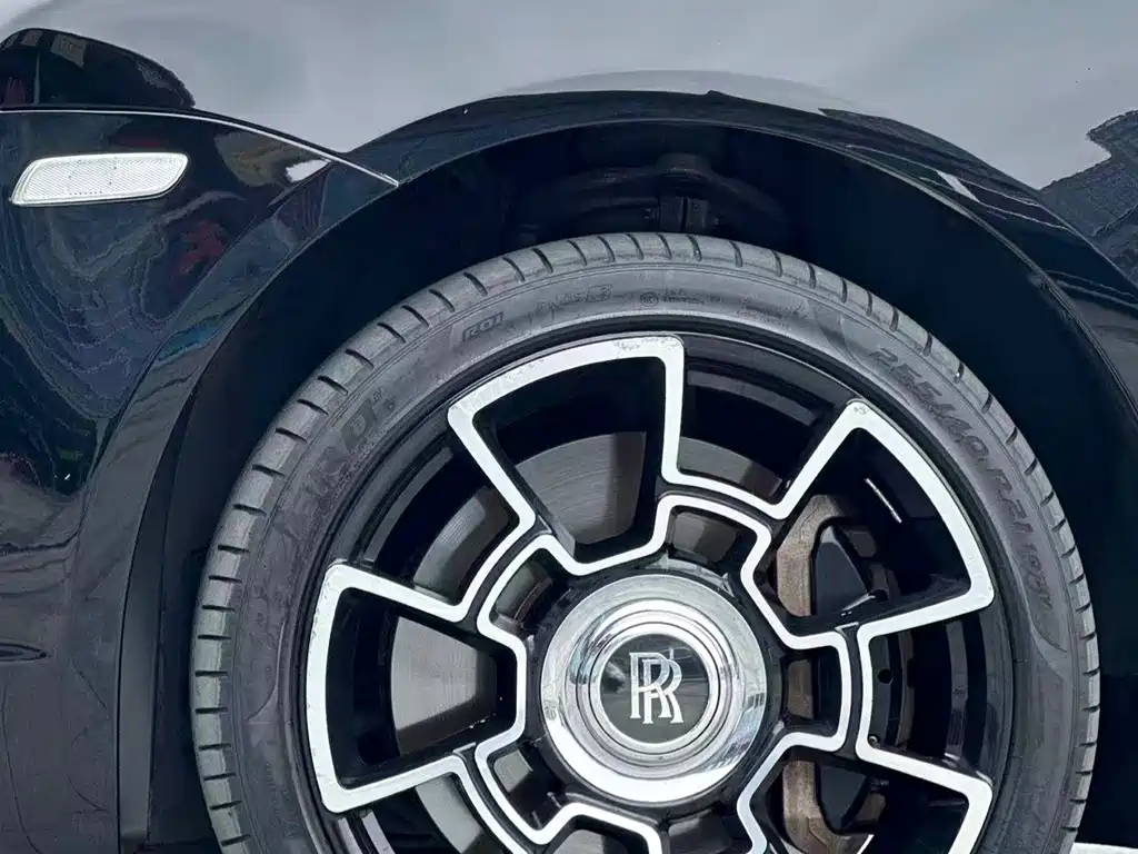 Ghost 2010 6.6T Standard Edition купить на сайте DeffCars