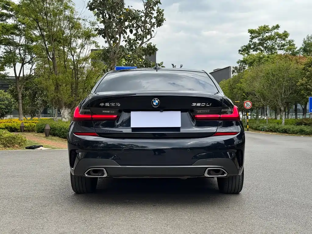 BMW 3 Series 2022 320Li M Sports Package купить на сайте DeffCars