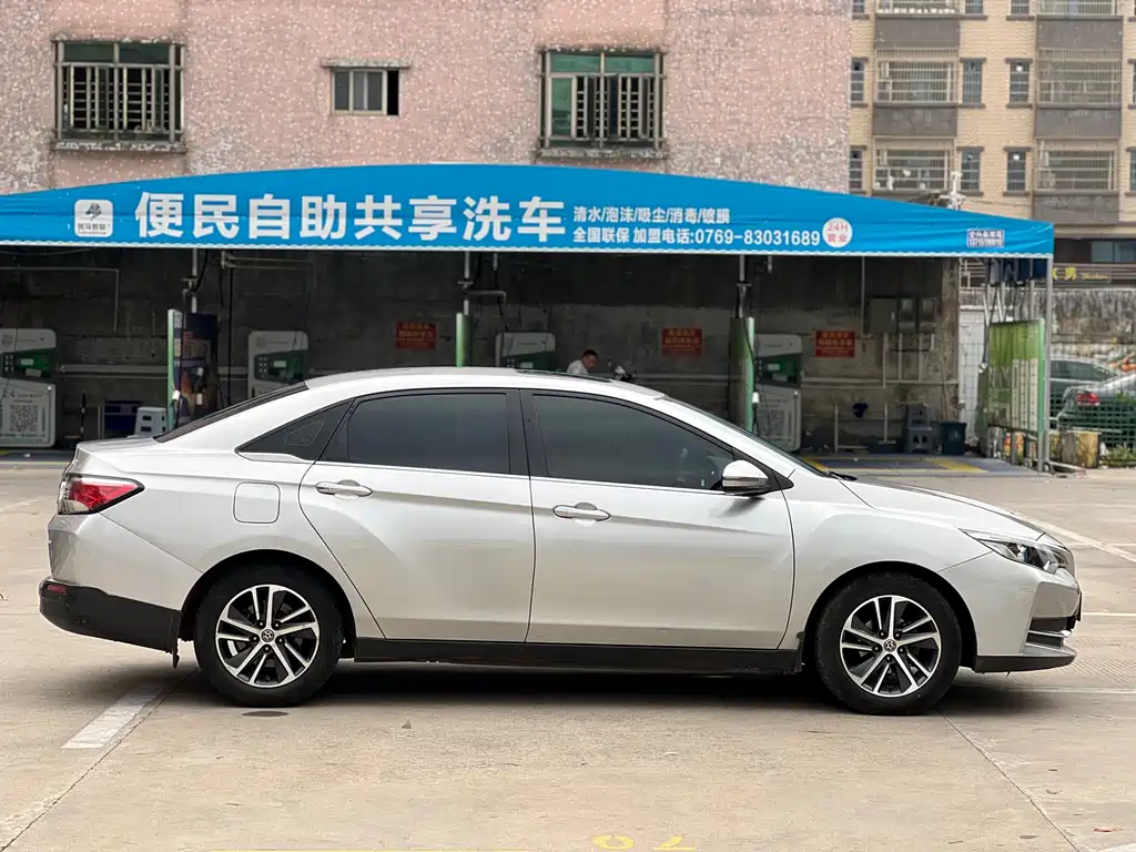 Venucia D60 2019 1.6L XV CVT Intelligent Deluxe Edition купить на сайте DeffCars
