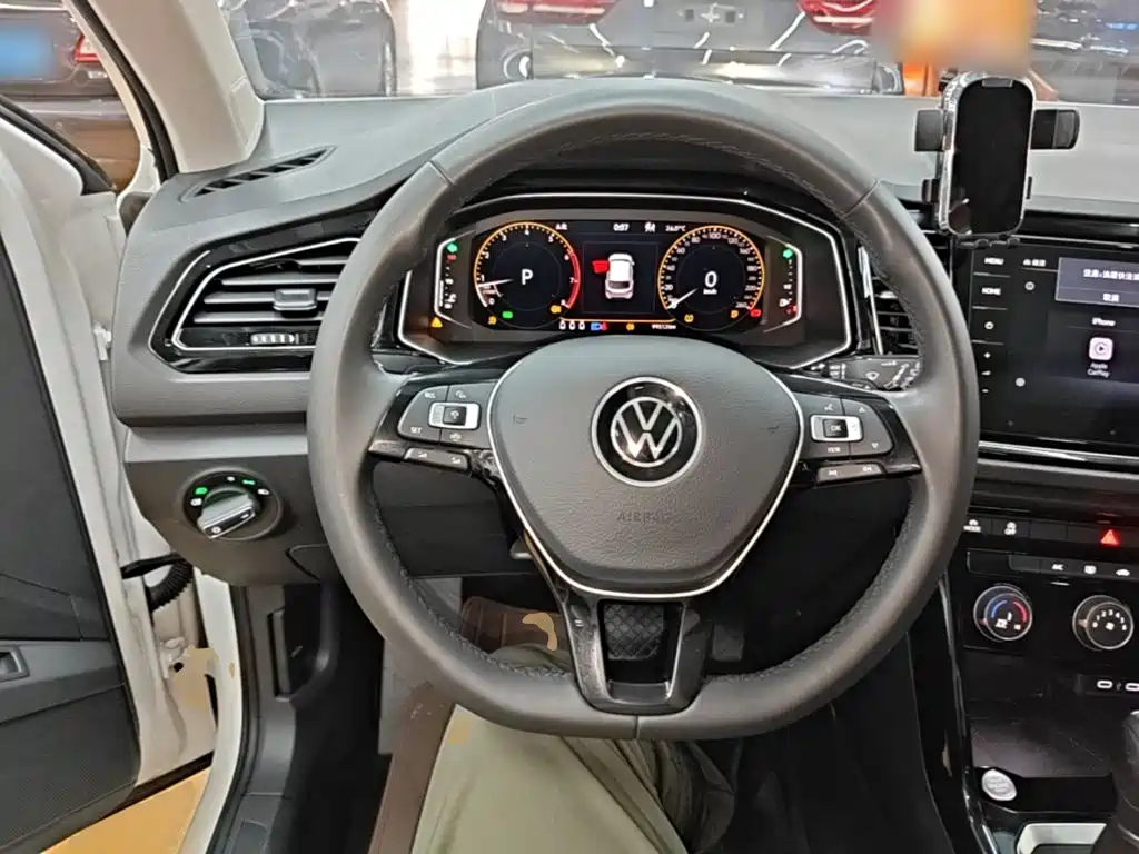 T-ROC 2021 model 280TSI DSG two-wheel drive Comfort Smart Connected Edition купить на сайте DeffCars