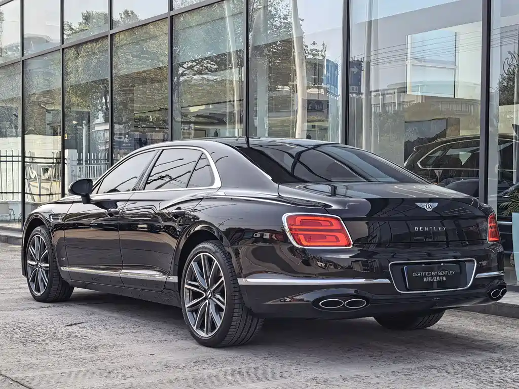 Flying Spur 2021 4.0T V8 Standard Edition купить на сайте DeffCars