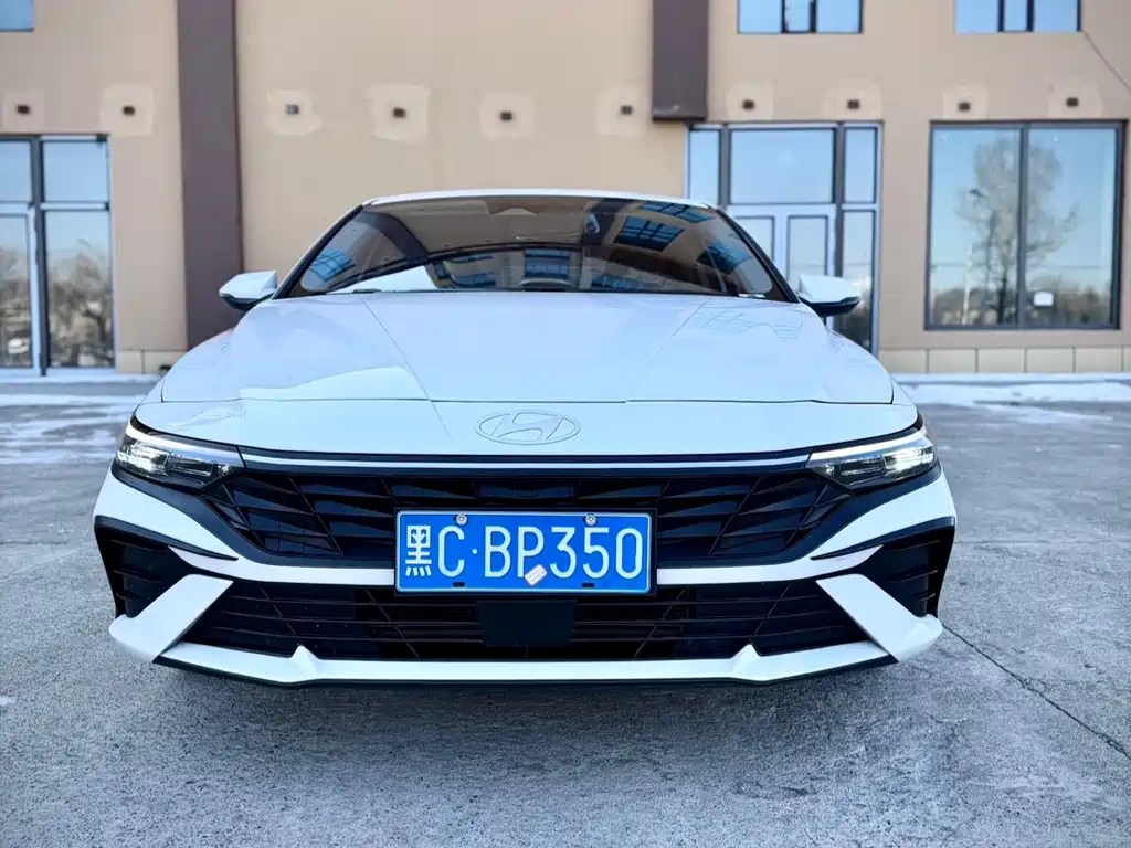 Elantra 2023 1.5L CVT LUX Premium Edition купить на сайте DeffCars
