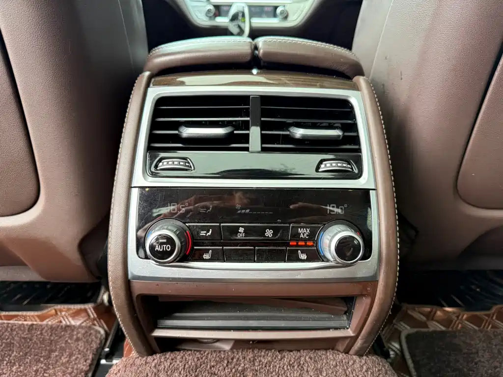 BMW 7 Series 2021 730Li Luxury Package купить на сайте DeffCars