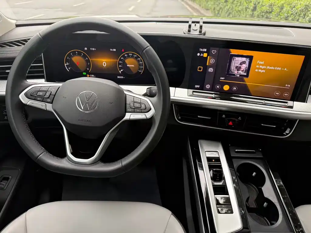 Lanxun 2023 330TSI Luxury Touring Edition купить на сайте DeffCars