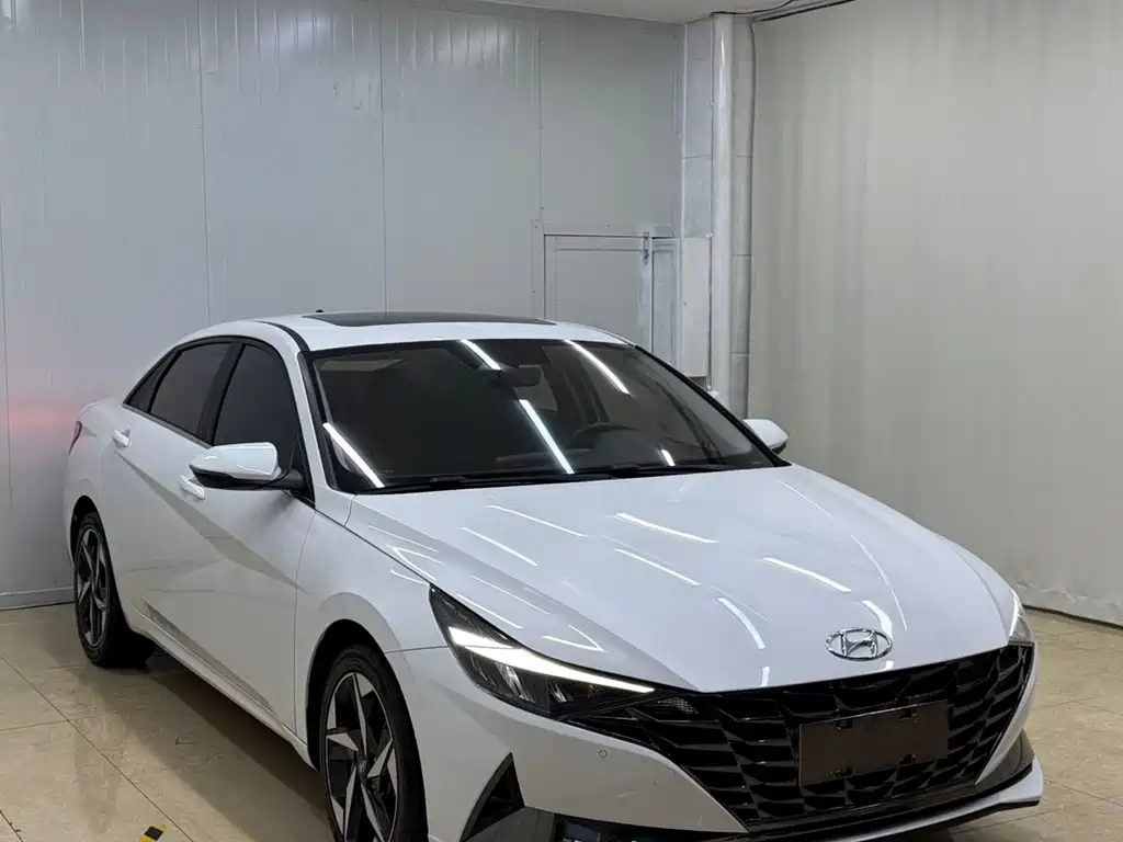 Elantra 2022 1.5L CVT LUX Premium Edition купить на сайте DeffCars