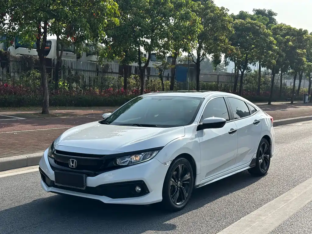 Civic 2019 220TURBO CVT combustion version National V купить на сайте DeffCars