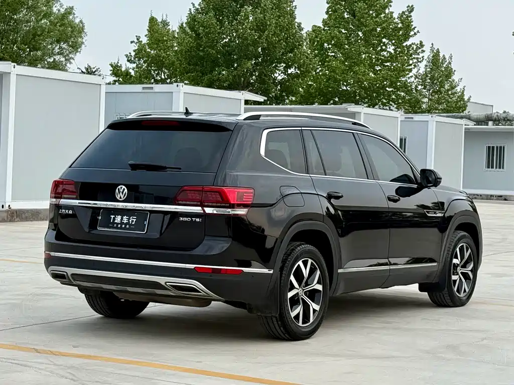 Touron 2017 380TSI four-wheel drive luxury version купить на сайте DeffCars