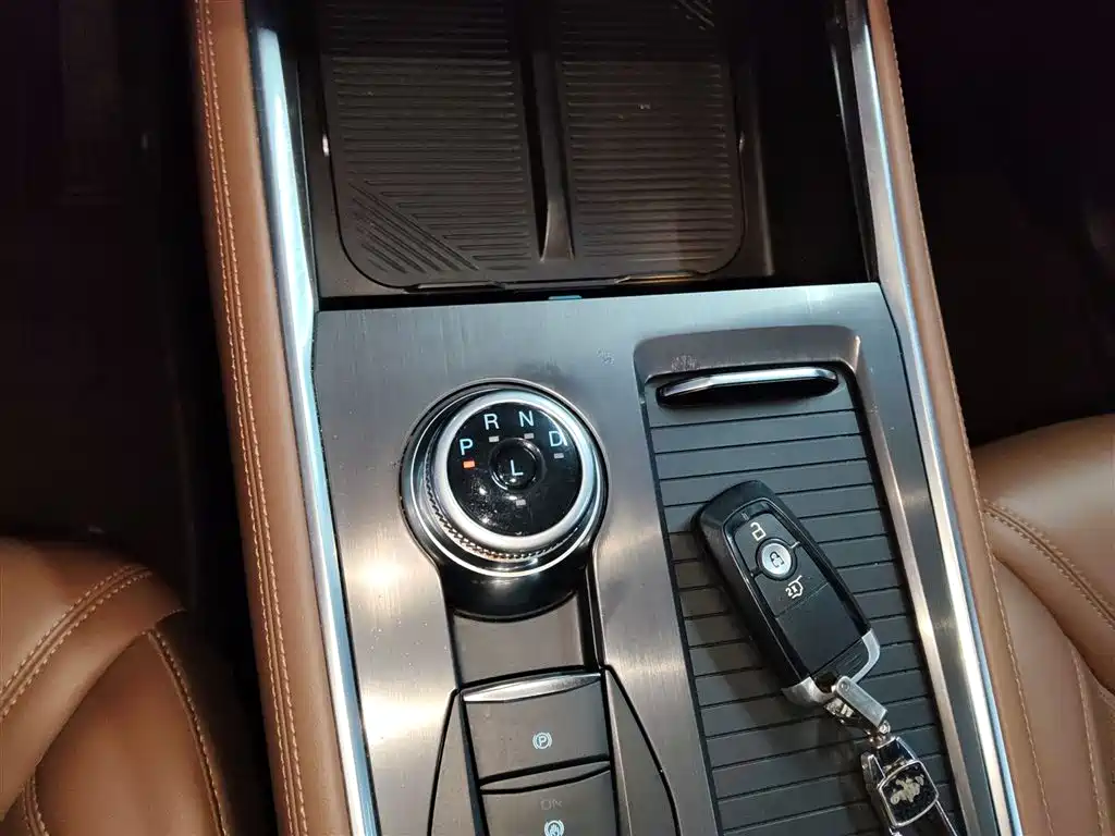 Explorer 2023 EcoBoost 285 four-wheel drive style plus version 6 seats купить на сайте DeffCars