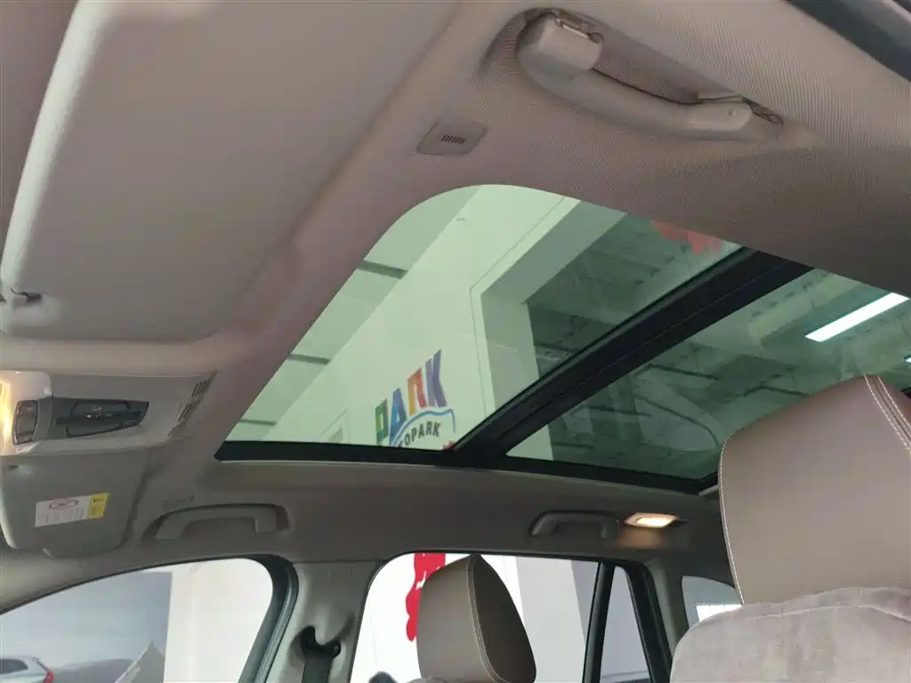 BMW X1 2022 sDrive25Li Leading Model купить на сайте DeffCars