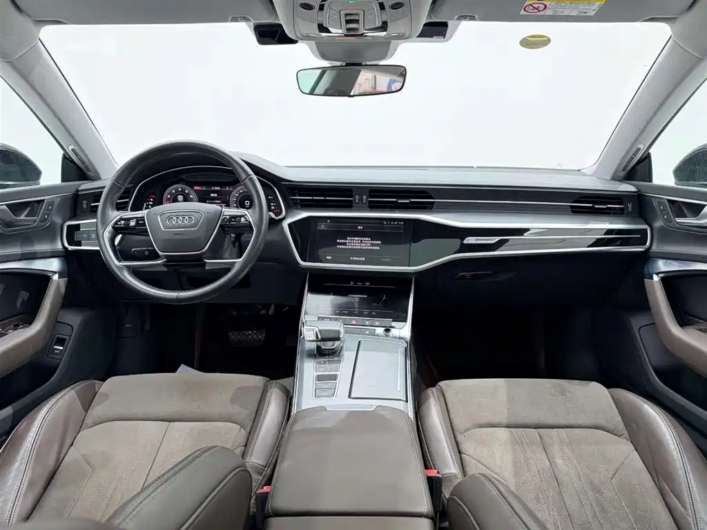 Audi A7L 2024 45TFSI S-line Dream Building Liquid Crystal Package купить на сайте DeffCars