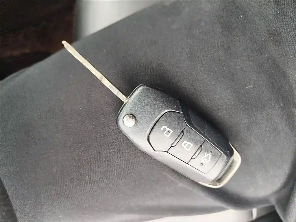 Escort 2017 facelift 1.5L automatic comfort model купить на сайте DeffCars