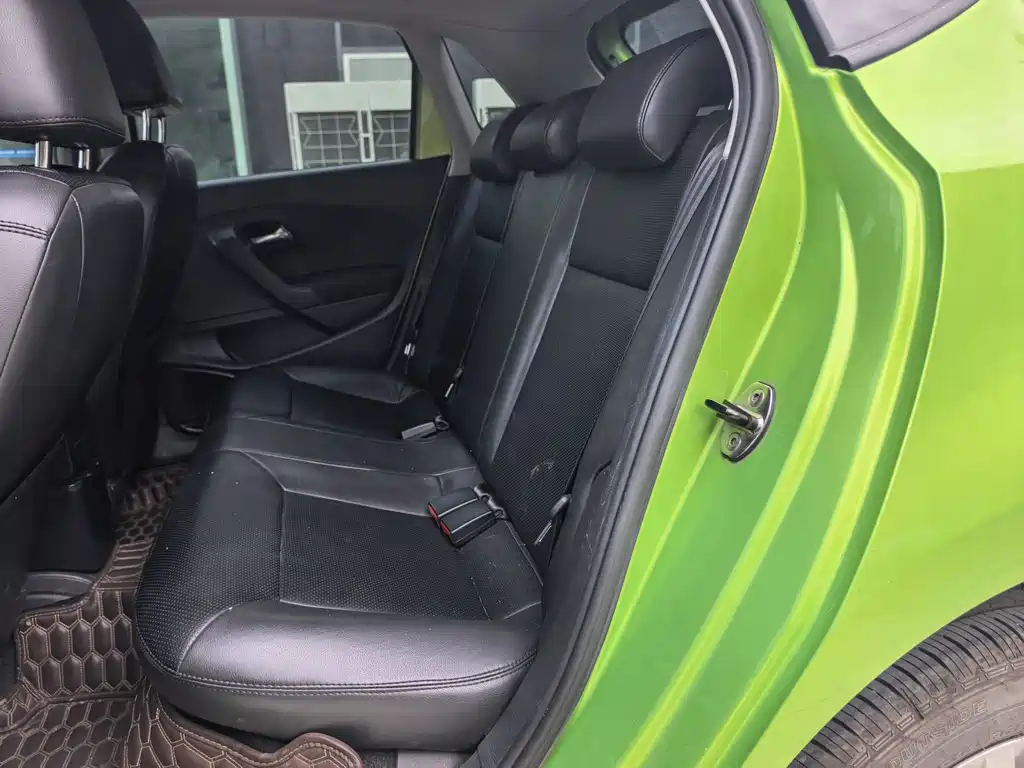 Polo 2016 1.4L Automatic Fashion Edition купить на сайте DeffCars