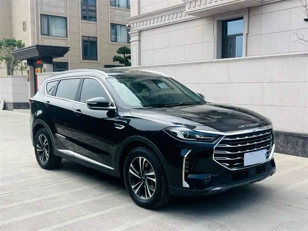 Jietu X70 PLUS 2021 model 1.6T DCT 7 seats купить на сайте DeffCars
