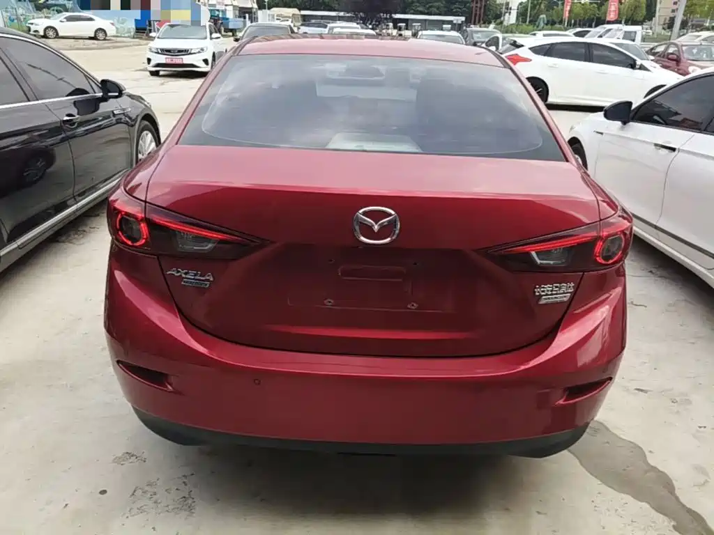 Mazda Axela 2017 sedan 1.5L automatic luxury model National V купить на сайте DeffCars
