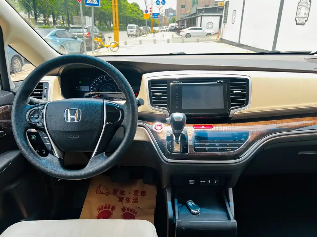 Odyssey 2017 2.4L Deluxe Edition купить на сайте DeffCars