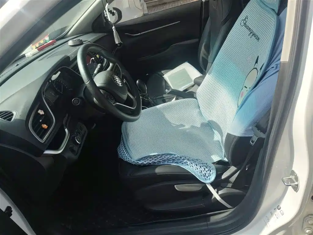 Yinglang 2021 model model 1.5L automatic elite model купить на сайте DeffCars