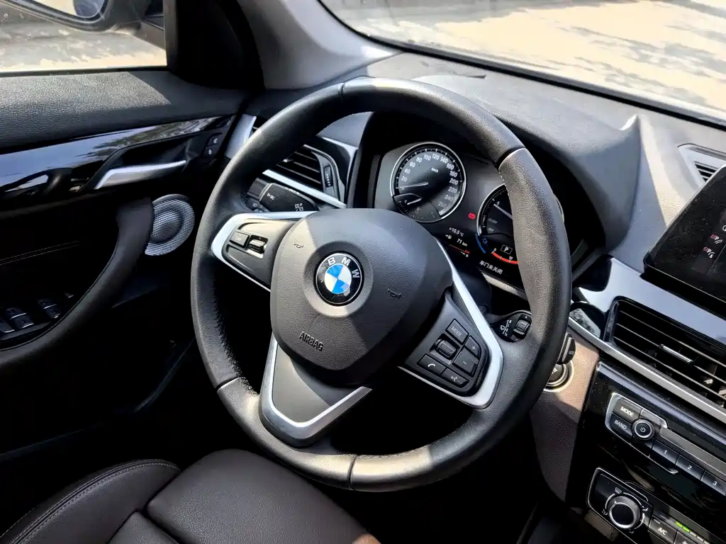 BMW X1 2021 sDrive20Li Fashion Model купить на сайте DeffCars