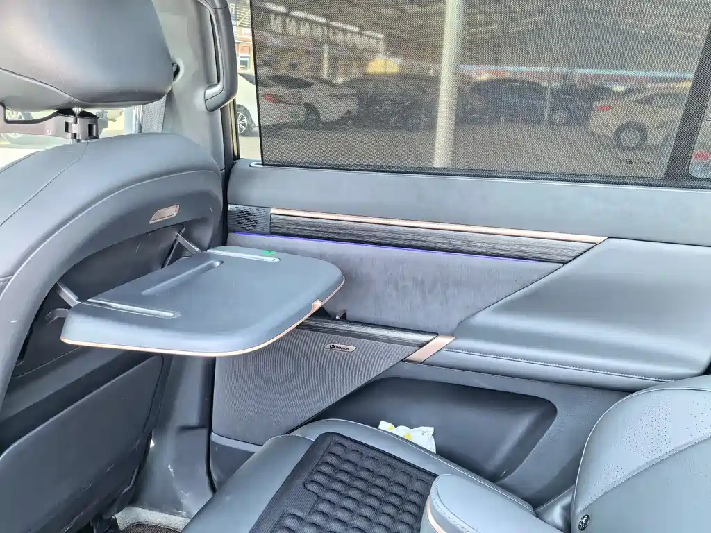 eπ008 2024 model 210Max extended range version 6 seats купить на сайте DeffCars