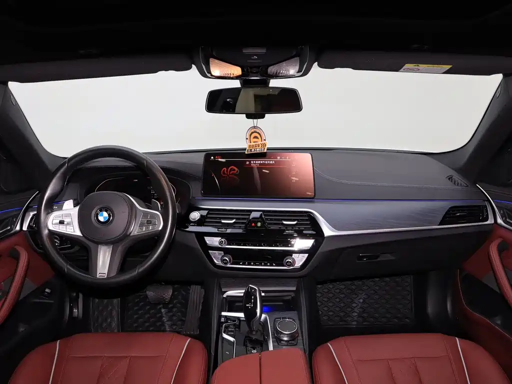 BMW 5 Series 2023 facelift 530Li leading M sports package купить на сайте DeffCars