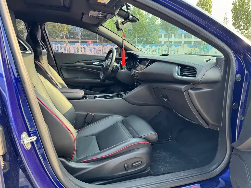 Regal 2020 GS 28T Elite купить на сайте DeffCars