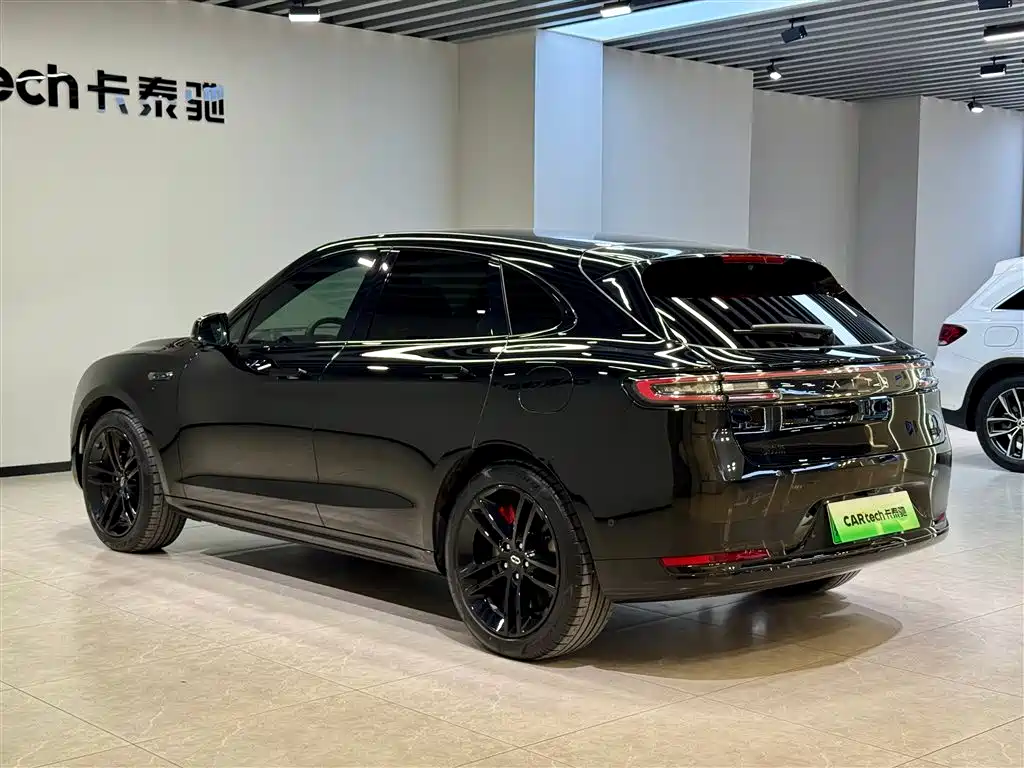 Wenjie M5 2025 extended range Ultra four-wheel drive version купить на сайте DeffCars