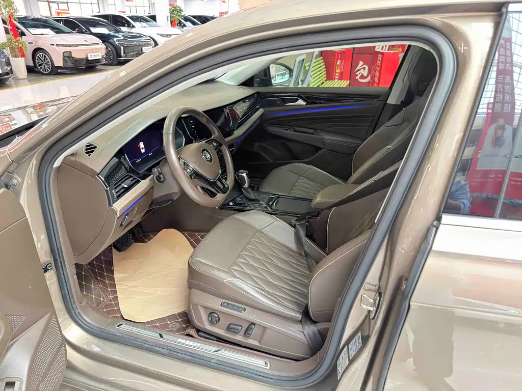 Passat 2020 330TSI Deluxe Edition National VI купить на сайте DeffCars