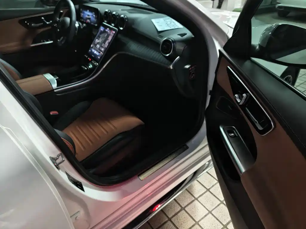 Mercedes-Benz C-Class 2023 C 200 L Sports Edition купить на сайте DeffCars