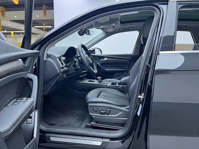Audi Q5L 2022 facelift 40T luxury and elegant model купить на сайте DeffCars
