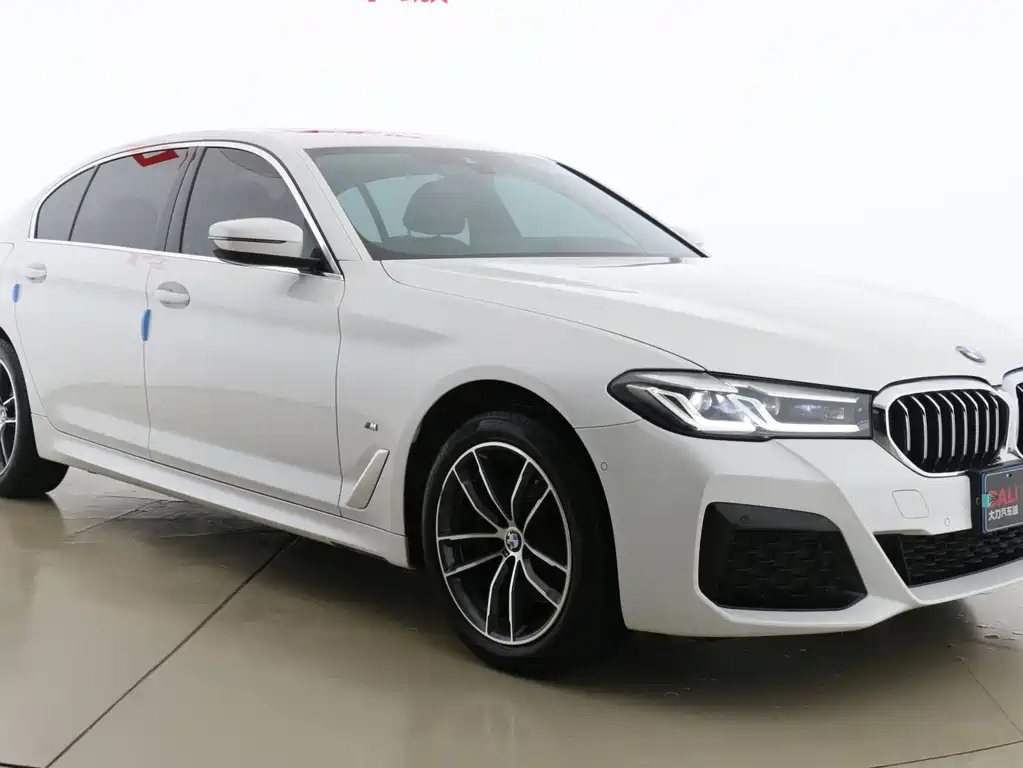 BMW 5 Series 2022 525Li M Sports Package купить на сайте DeffCars
