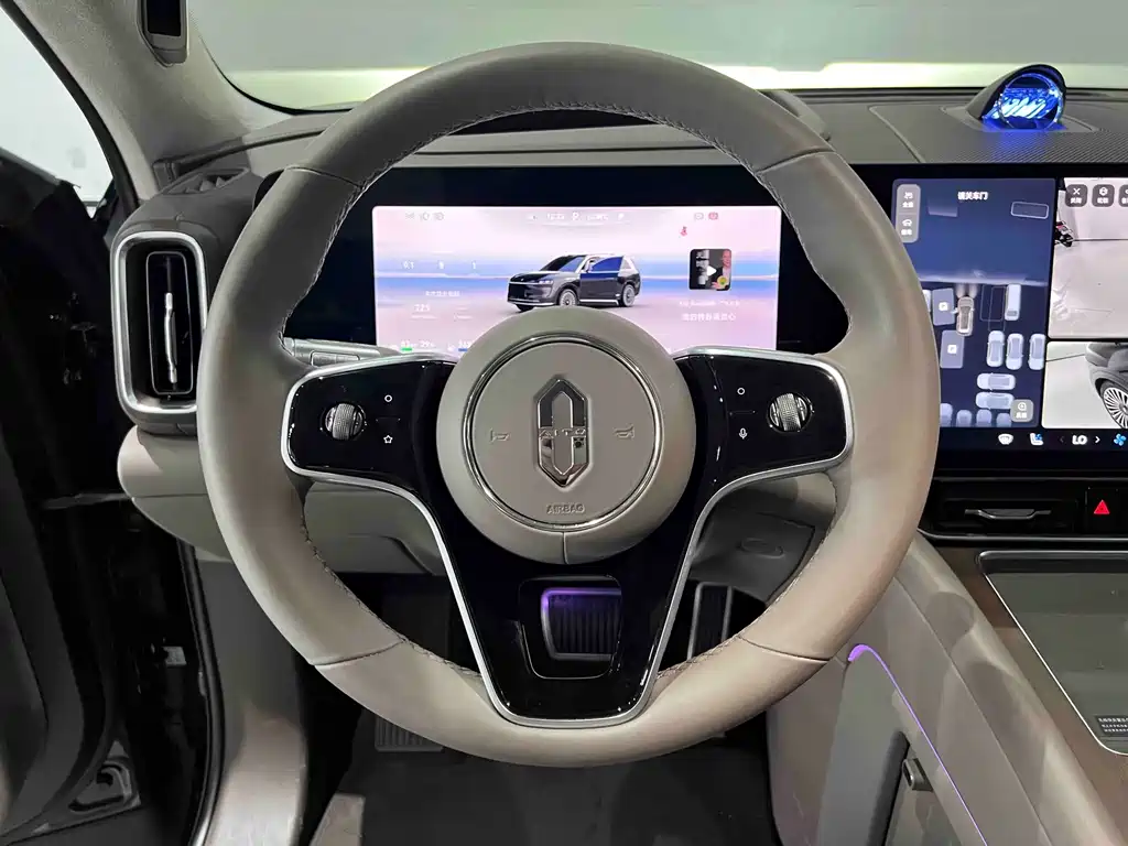 Aito M9 2024 Extended Range Max 52kWh 6 Seater купить на сайте DeffCars