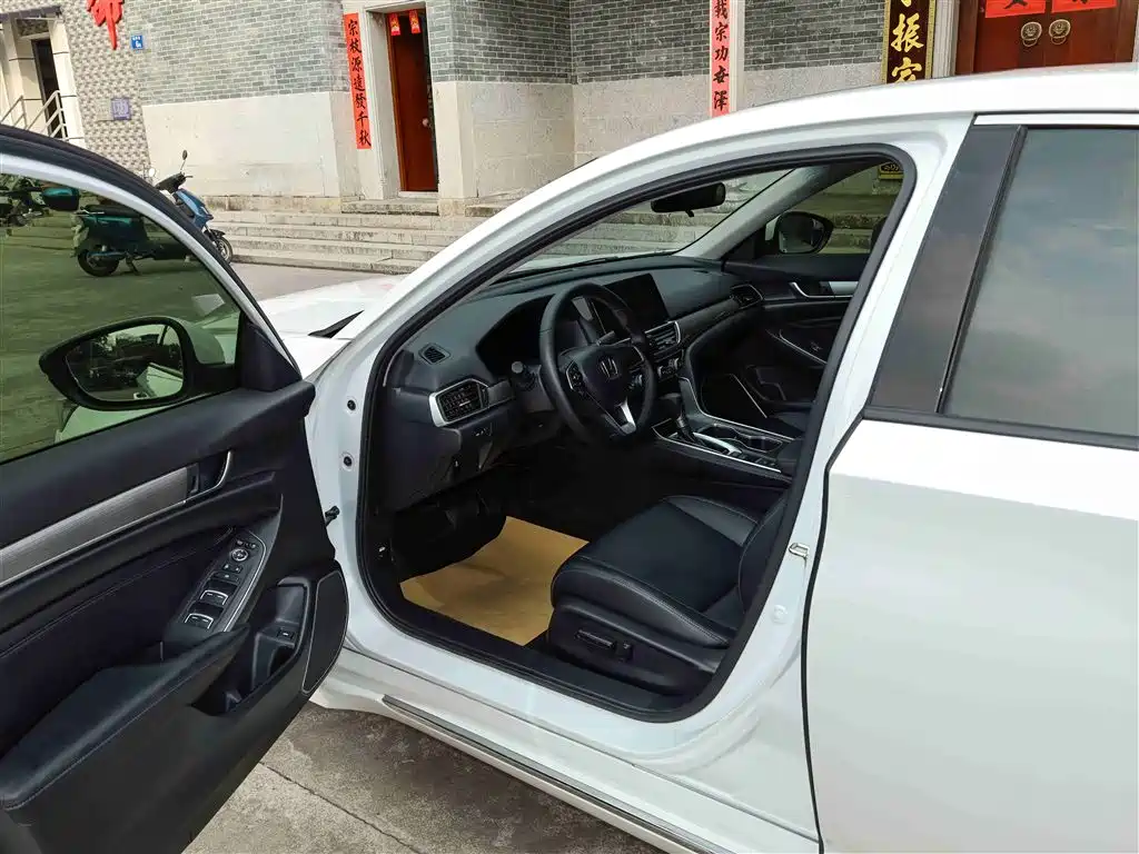 Accord 2022 260TURBO Deluxe Edition купить на сайте DeffCars