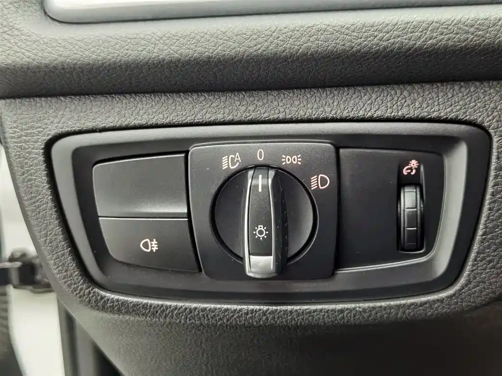 BMW 1 Series 2020 120i Fashion купить на сайте DeffCars