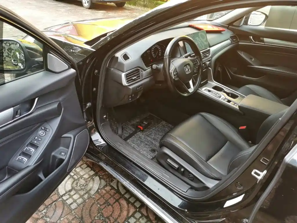 Accord 2022款 锐·混动 2.0L 锐领版 купить на сайте DeffCars