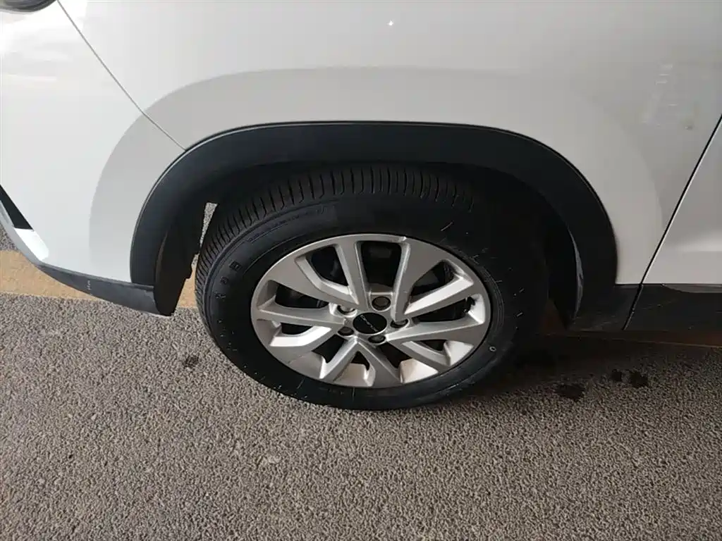 Beijing X3 2019 1.5T Manual Honor Edition купить на сайте DeffCars