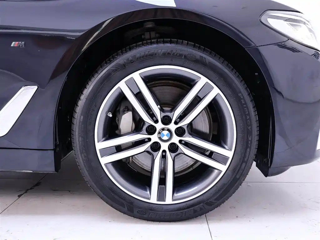 BMW 5 Series 2021 530Li Leading Luxury Package купить на сайте DeffCars