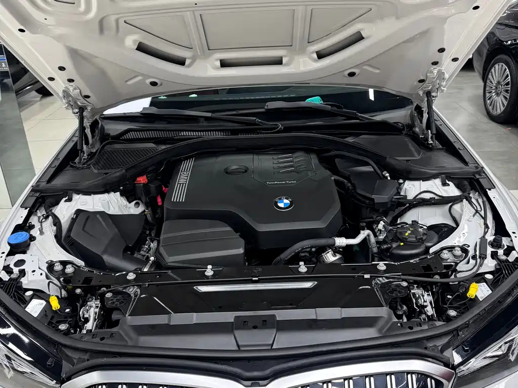BMW 3 Series 2024 320Li M Sports Package купить на сайте DeffCars
