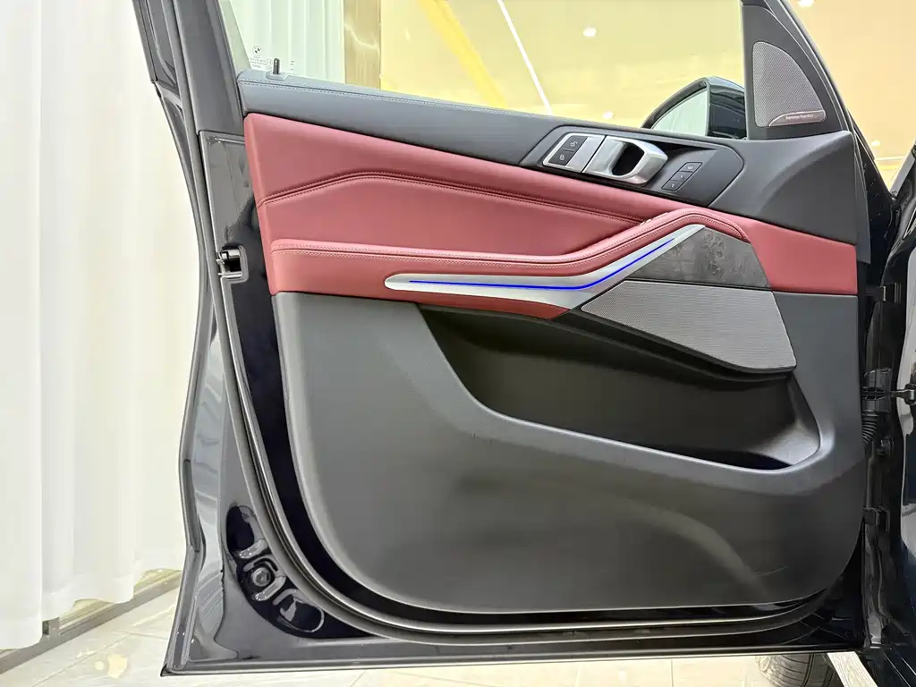 BMW X5 2025 xDrive 30Li Exclusive M Sports Night Package купить на сайте DeffCars